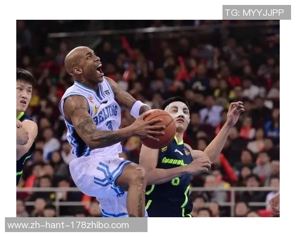 CBA焦点对决北京队迎战广东队力争季后赛席位的关键之战